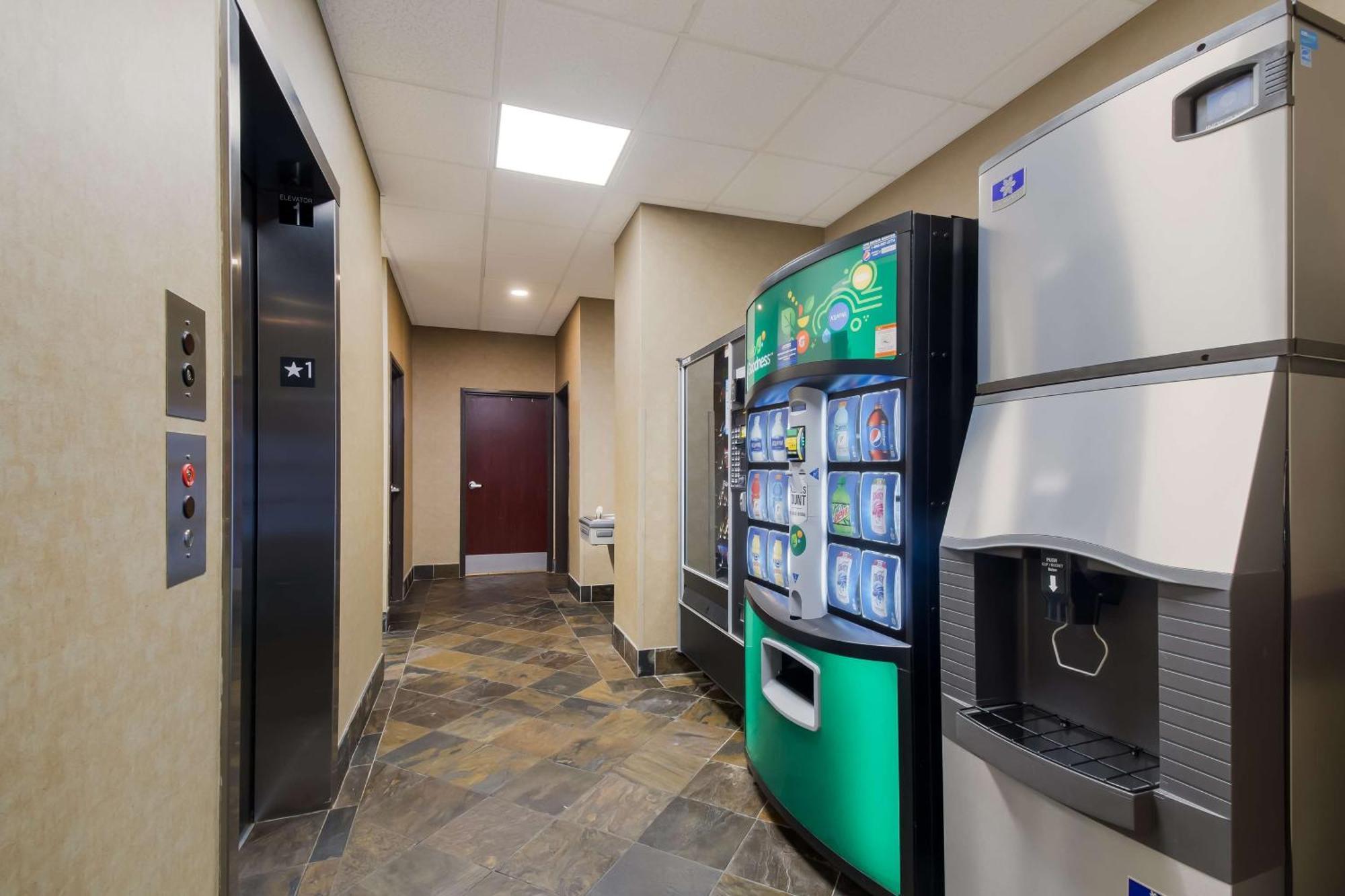 Best Western University Inn And Suites Forest Grove Zewnętrze zdjęcie